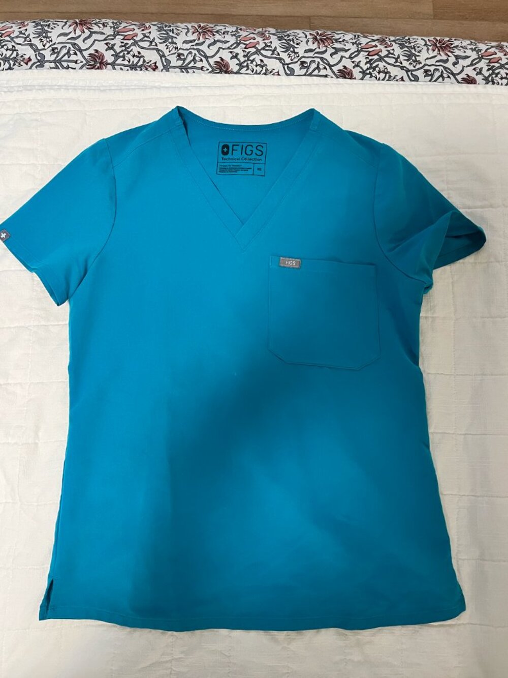FIGS Catarina XS Scrub Top